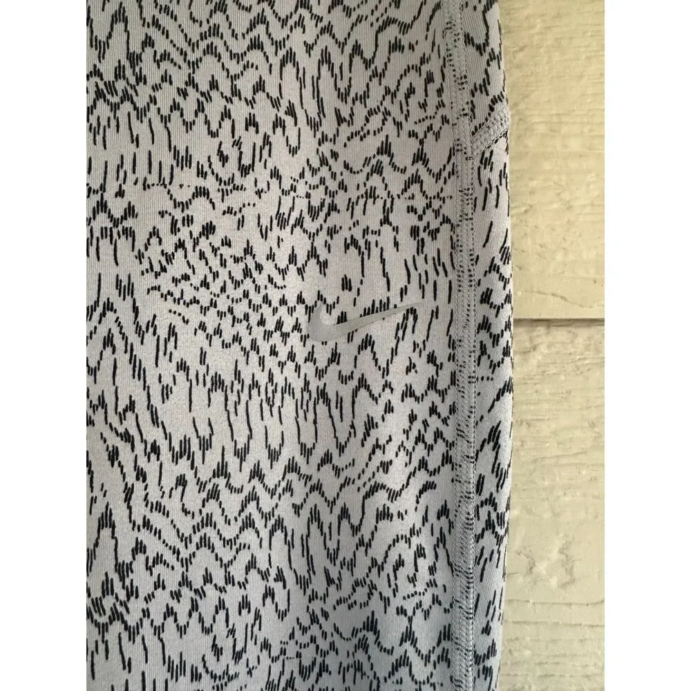 Nike Dri-FIT Women’s Small Grey Black Abstract Wave Print Crop Running Leggings